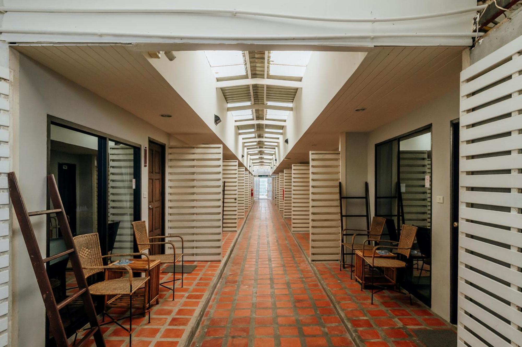 Ibiza Phi Phi Hotel Exterior photo
